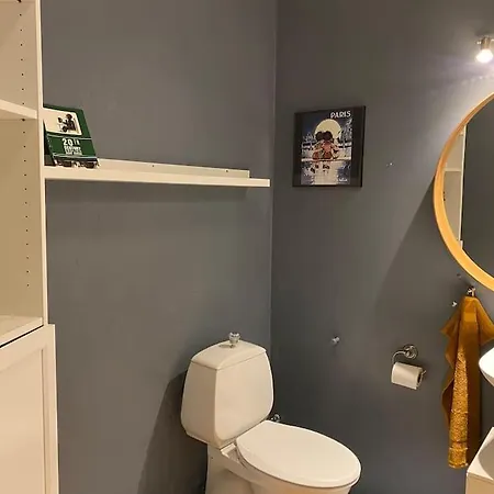 A Cozy Basement In Rvk Suburbs * Reykjavik